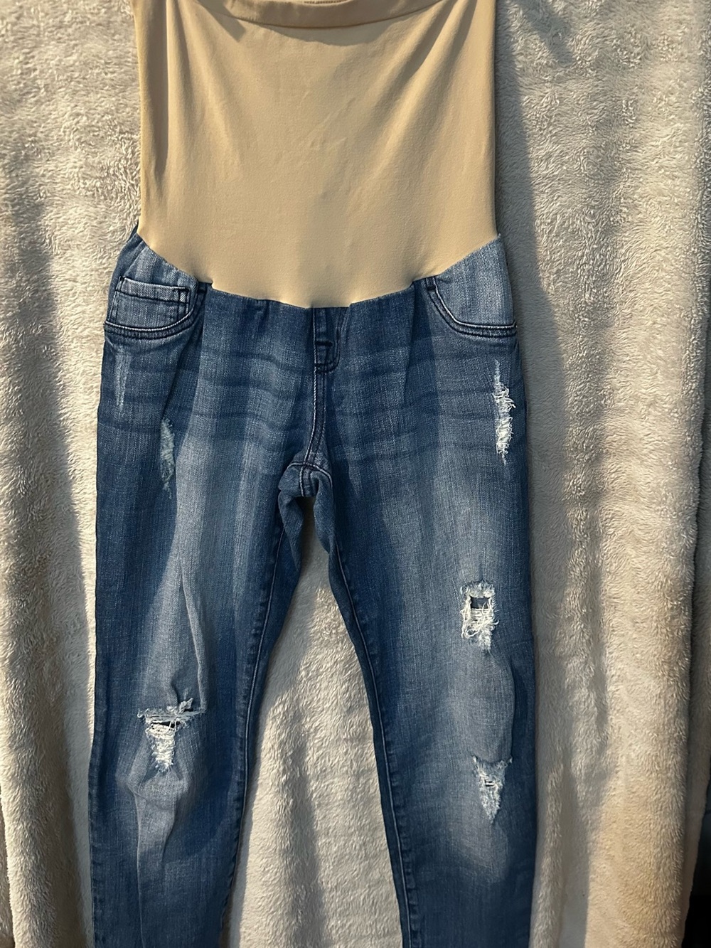 Indigo Blue Two-Tone Maternity Straight-Leg Jeans in Blue and Beige Panel